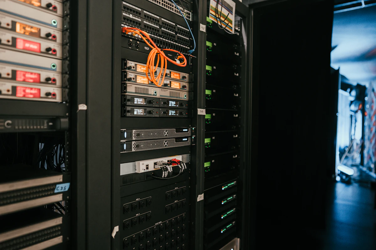 Serverwartung 2026: Was sie kostet, was dazu gehört und wann Sie outsourcen sollten