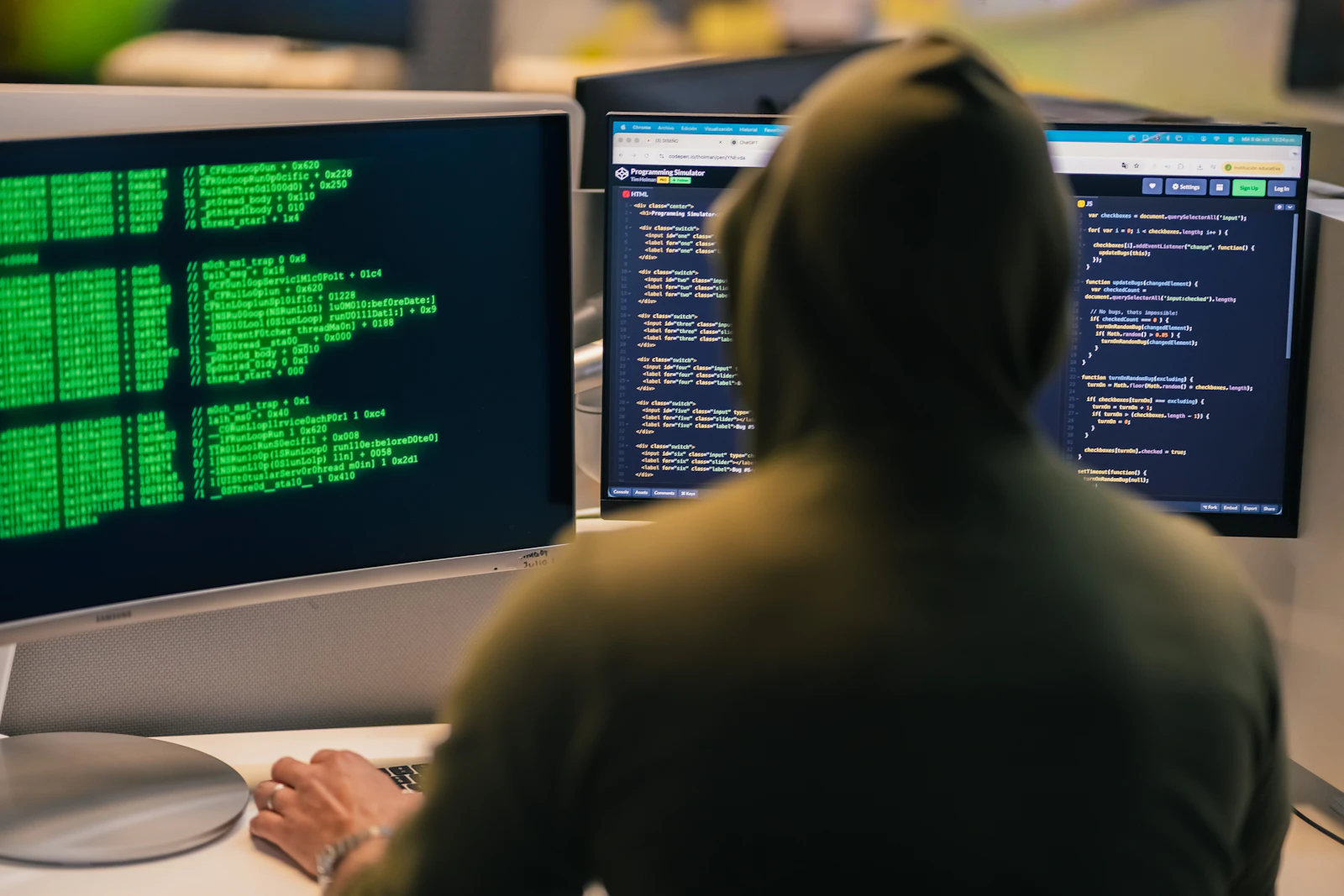 Versteckte Malware erkennen: Symptome, Tools & Prozess für KMU 2026